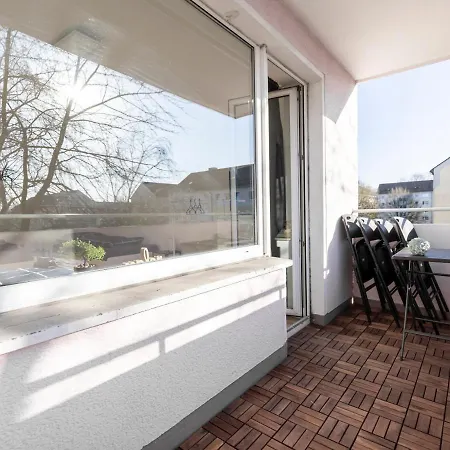 Vaz Home-at-work Fuer Monteure Und Fachkraefte Tv, Wlan, Balkon, Kueche, Parkplatz * Essen