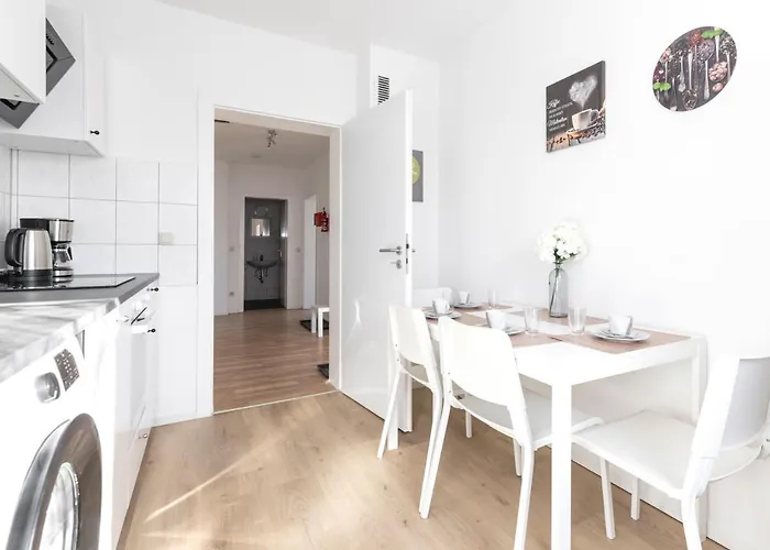 公寓 Vaz Home-at-work Fuer Monteure Und Fachkraefte Tv, Wlan, Balkon, Kueche, Parkplatz *