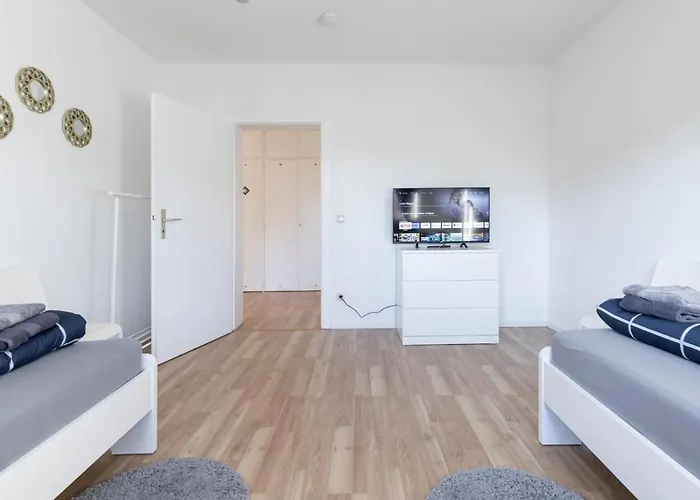 Vaz E03 Für Monteure Und Fachkräfte Tv, Wlan, Balkon, Küche, Parkplatz Apartment *